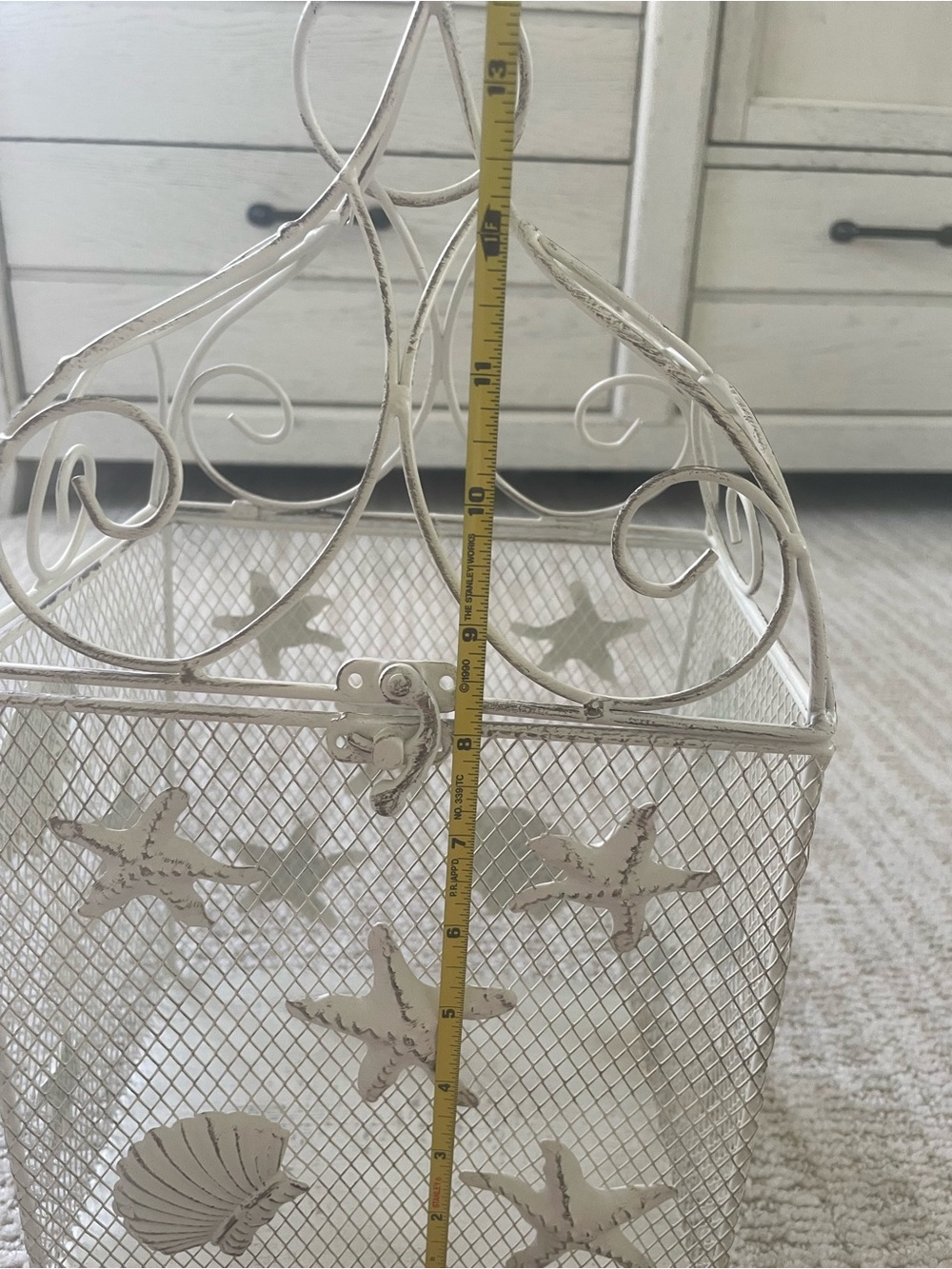 White Coastal Decorative Metal Box with Starfish & Shell Details - Picture 12 of 14